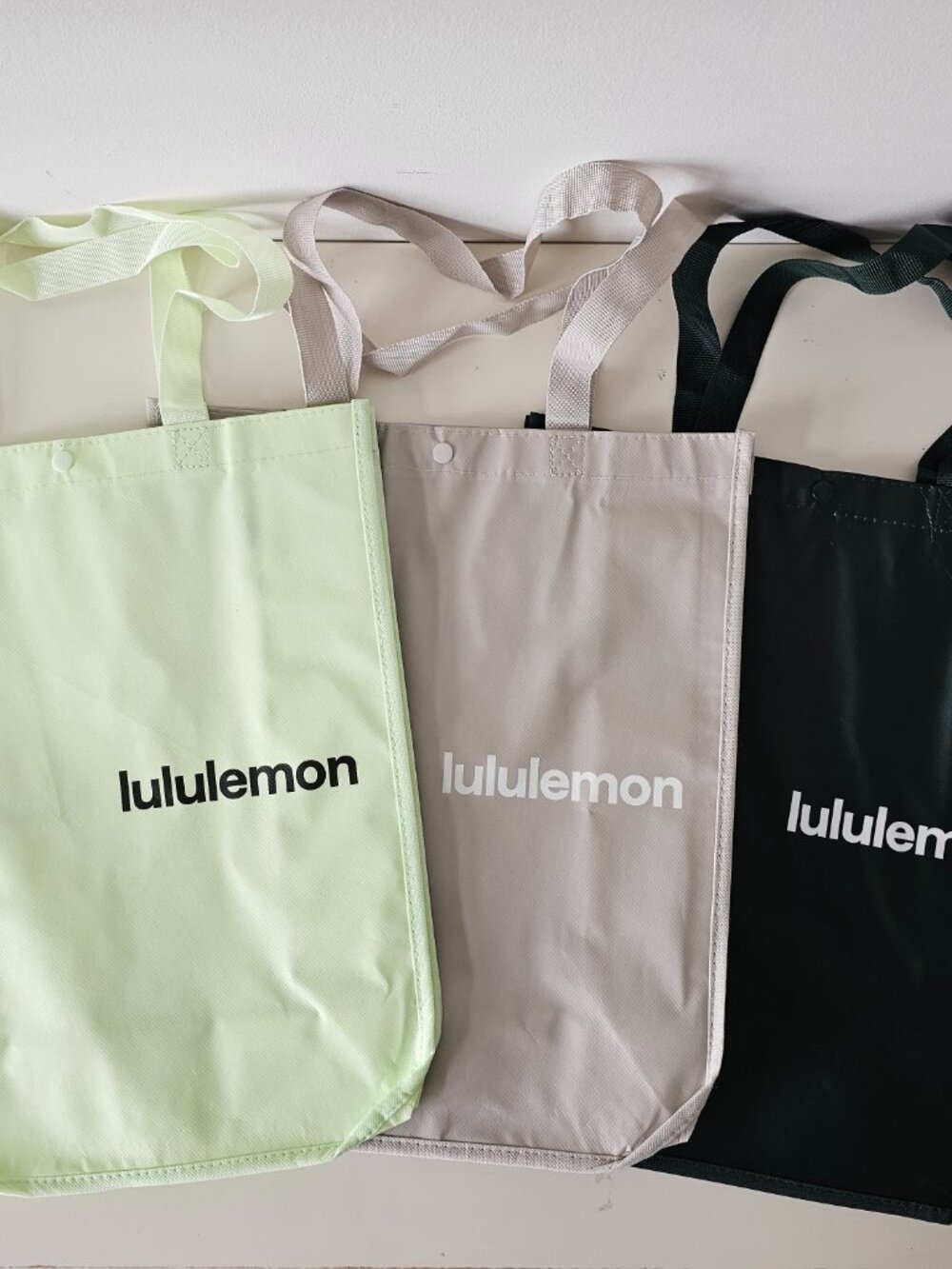 3 x New LULULEMON Neon Grey Green LOGO Reusable Shopping Gym Shopper Bag Large